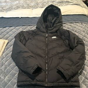 Boys Nike size medium puffer jacket